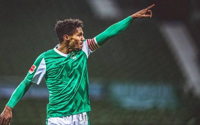 包含凯泽斯劳滕士气高昂，备战关键战役的词条