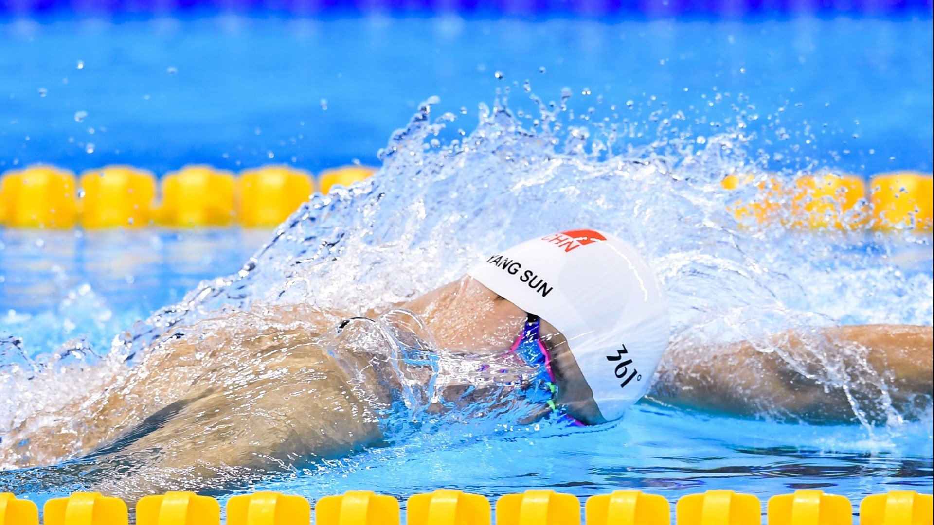 又见绝平！辽宁男篮与密尔沃基雄鹿鏖战至终场，孙兴慜读秒救主